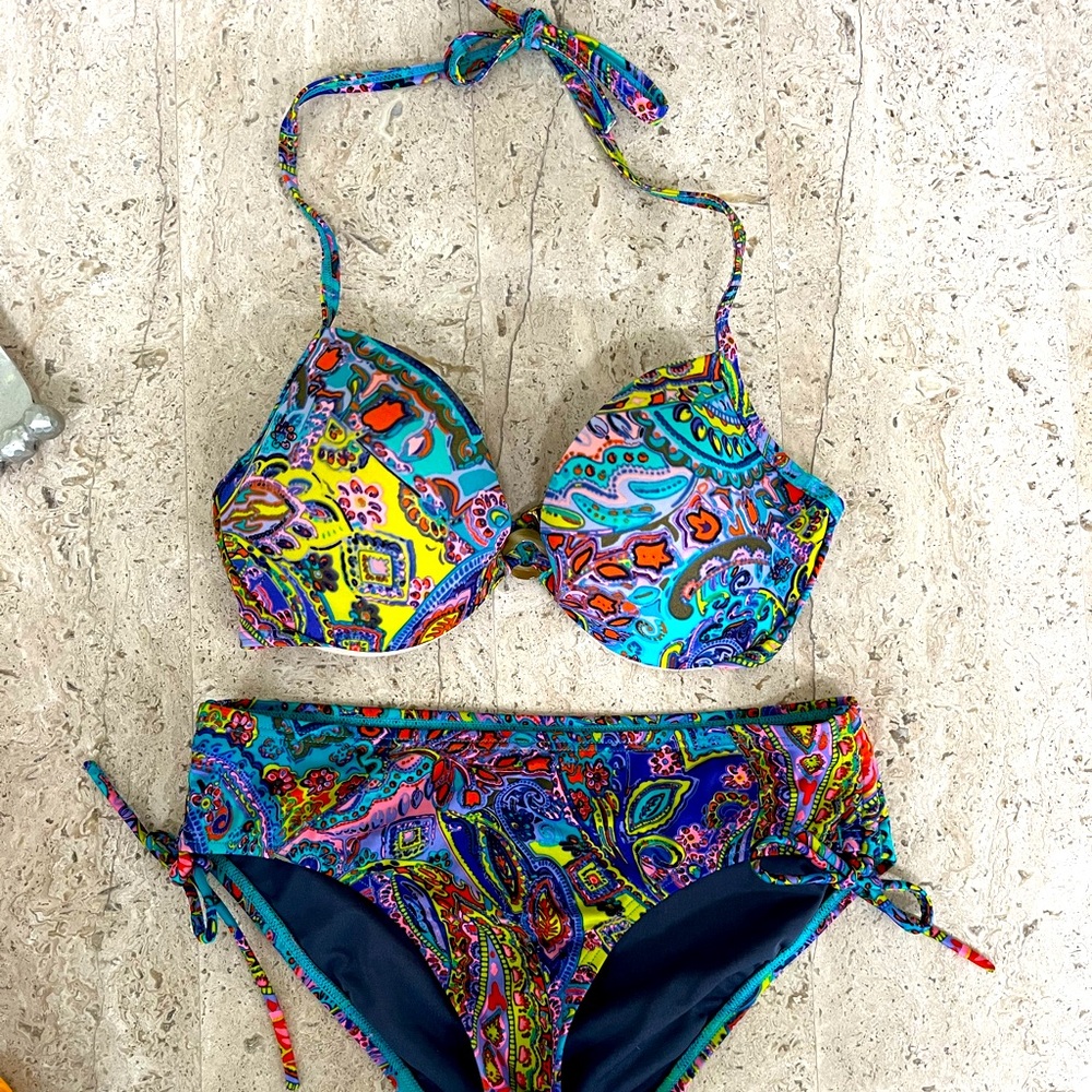 Victoria’s Secret Bikini